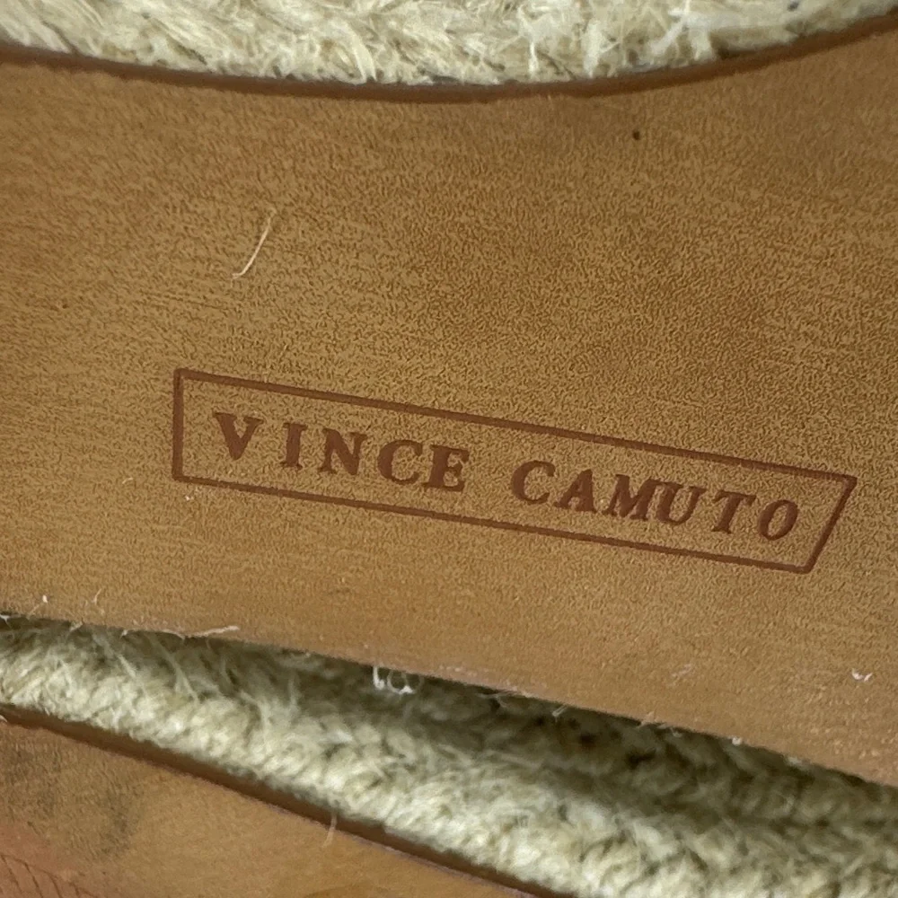 Vince Camuto High Heel Wedges Tan Camel White OpenToe Leather Summer Shoes